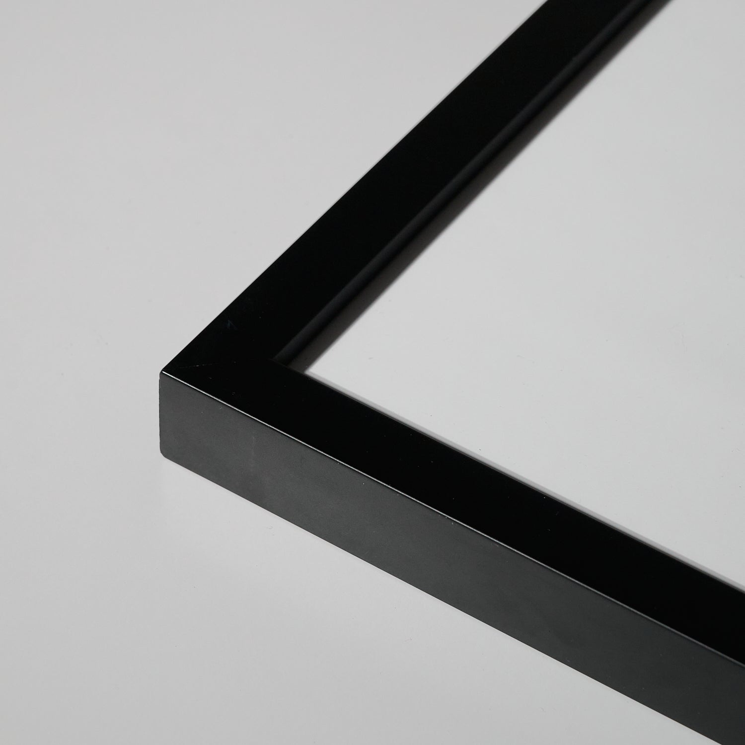 Svart träram från Nielsen Design Quadrum